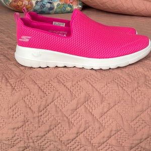 Womens Pink Size 10 Skechers